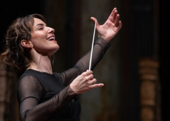 Alondra de la Parra y Thomas Enhco ovacionados en el primero de dos conciertos en el Palacio de Bellas Artes