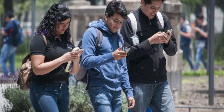 Infoxicación y tecnoestrés: cuando el exceso de información y tecnología rebasa al ser humano