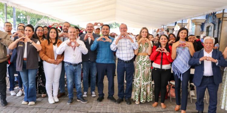 Gobierno de Puebla atiende solicitudes artísticas y culturales en Tehuacán