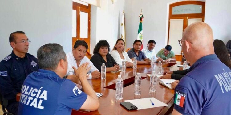 Atiende Seguridad Pública a población de Tehuacán durante jornada ciudadana