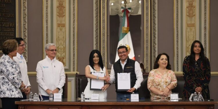 Signan Congreso del Estado y la CDH Puebla Convenio de Colaboración