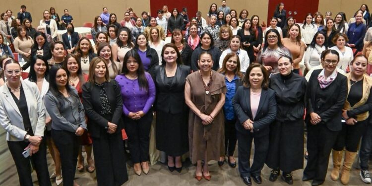 Académicas de Anáhuac Puebla participan en foro estatal para impulsar políticas públicas en favor de las mujeres
