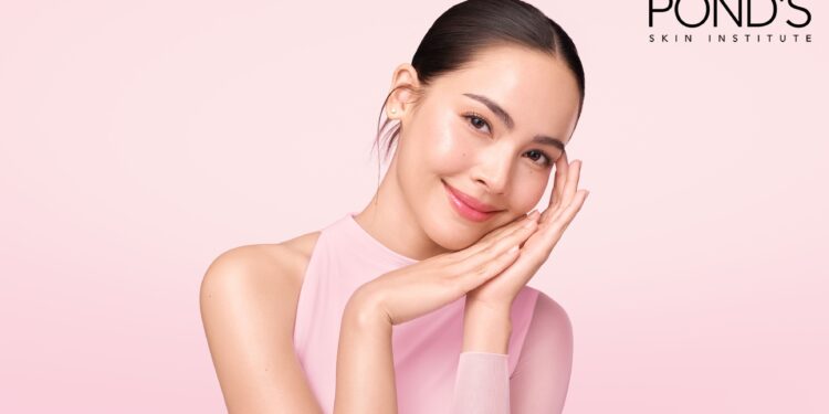 POND’S nombra a Urassaya «Yaya» Sperbund como embajadora global de la marca