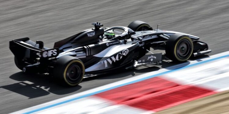 Cadillac trabaja en sus autos para llegar con mejoras al GP de Miami