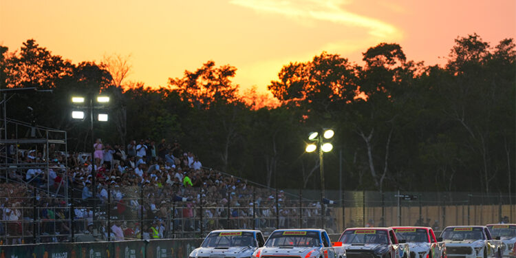 Caos, bandera roja y pura supervivencia: Ho Speed Racing sale firme del óvalo de Tulum