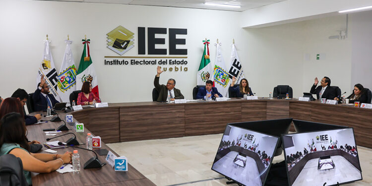 En sesión especial urgente el IEE nombra presidencia