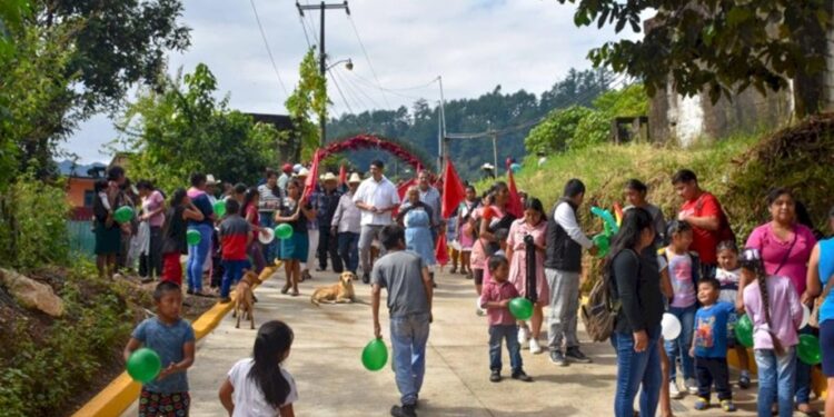 Muestra educación nuestro desarrollo: edil huitzilteco