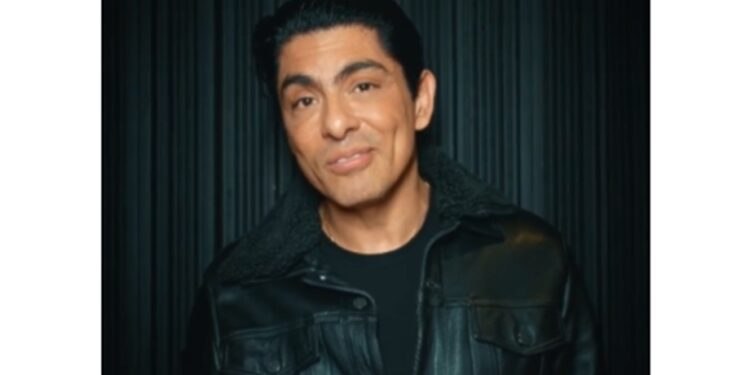 Víctor García celebra el estreno de su nuevo disco: «Recuerdos de un ayer»