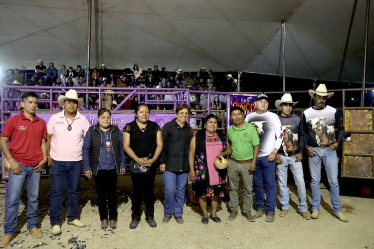 Santa Inés Ahuatempan y su grandeza cultural brillan