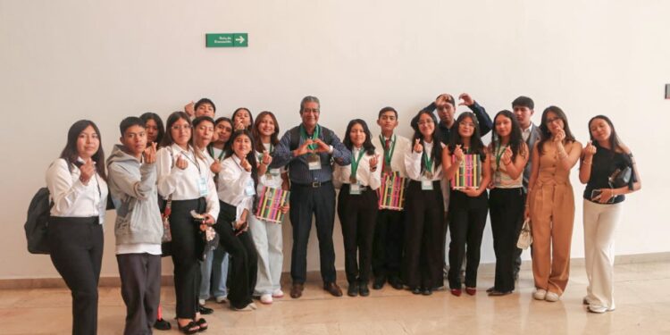 Estudiantes del COBAEP obtienen pase a ExpoCiencias Indonesia 2027