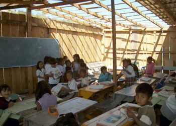 El balón y una educación en ruinas