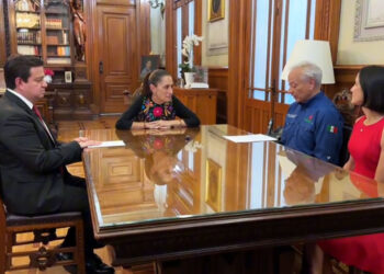 Anuncia Claudia Sheinbaum cambio en la dirección general de PEMEX