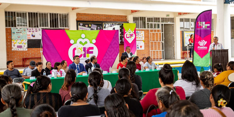 Reconoce DIF Puebla Capital a maestras y maestros con concurso “Voces de la Escuela”