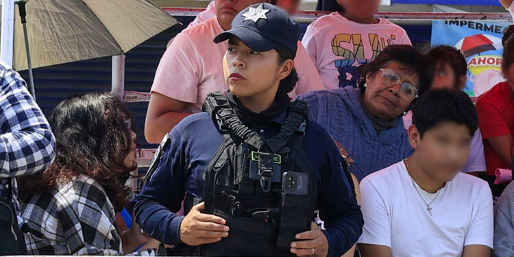 En completa tranquilidad concluye desfile conmemorativo de la Batalla de Puebla