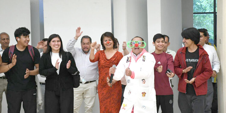 Fortalece UTH salud emocional de estudiantes, a través de risoterapia