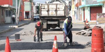 Gobierno de Pepe Chedraui da seguimiento a labores de bacheo en El Patrimonio