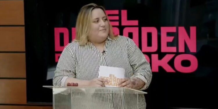 Karmin Reyes, periodista digital y comentarista política, funge como única jueza en El Desorden de Marko