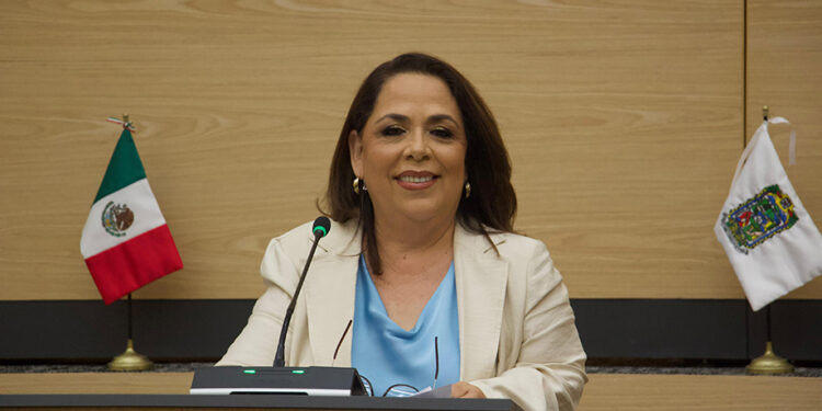 Presenta María Soledad Amieva iniciativa para garantizar atención integral a personas con albinismo en Puebla