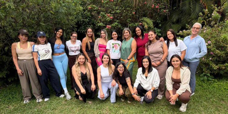 Éxito rotundo en Caracas: Blanca Rosa transforma vidas con su encuentro “Despertar del Ser”