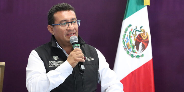 Impulsa Congreso del Estado foro para fortalecer la dignidad y protección del magisterio poblano