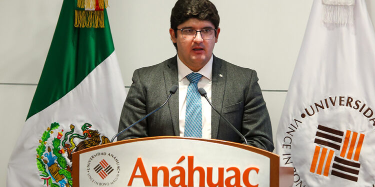 Universidad Anáhuac Puebla fortalece diálogo entre gobierno, empresas y OCDE para impulsar la simplificación digital de inversiones