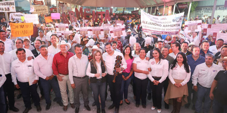 Armenta Mier encabeza banderazo de inicio a modernización de carretera federal San Hipólito-Xalapa