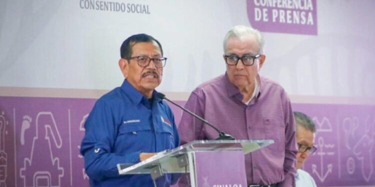Se entrega General extitular de seguridad pública de Sinaloa a EU