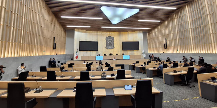 Aprueba Congreso exhorto para capacitar al personal del sector salud en lenguas indígenas
