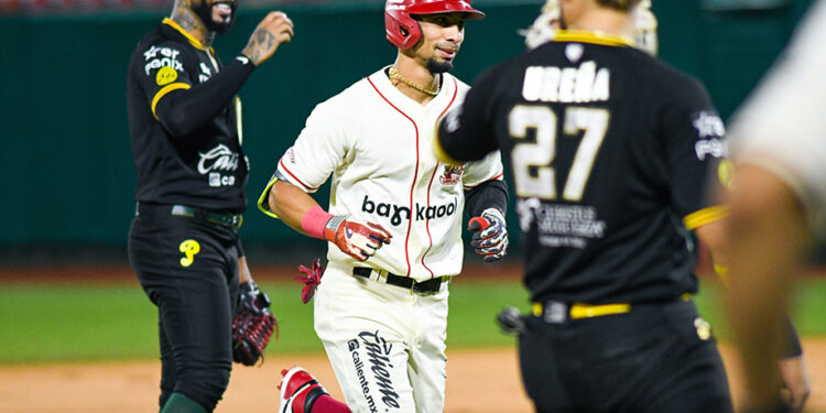 El Águila gana a Pericos con jonron en la 9a en el Puerto