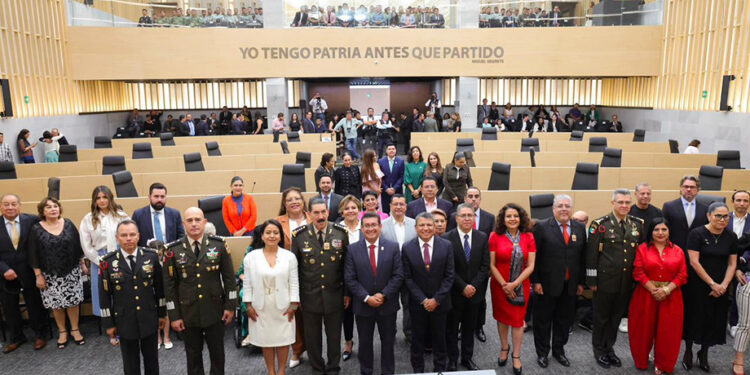Presea General Ignacio Zaragoza exalta el servicio, la lealtad y el Amor por Puebla