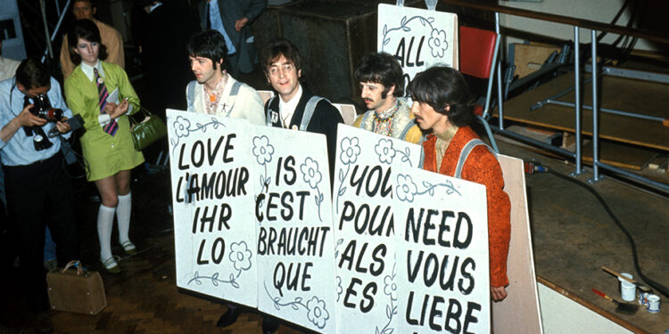The Beatles y Apple Corps Ltd. reconocen oficialmente la iniciativa de los fans para compartir el mensaje de The Beatles: «All You Need is Love»