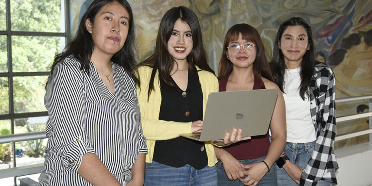 Participan estudiantes BUAP en Infomatrix Iberoamérica 2026