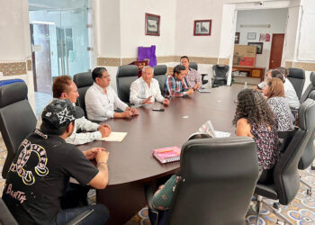 Continúan acuerdos con Cabildo de Acatlán de Osorio