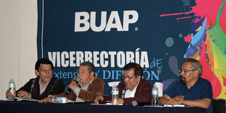 Presentan «Puebla. Crónica gráfica de los años 70, 80 y 90 del siglo XX»