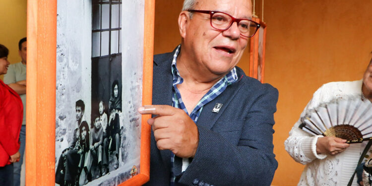 “Miradas que resisten”: Exposición fotográfica de Cale Cano en San Roque