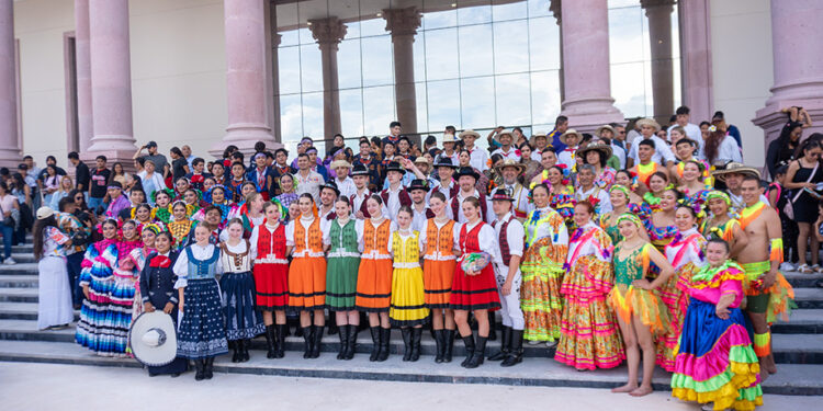 Arranca Festival Internacional de Folklore “Las culturas del mundo”