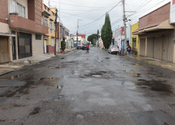 Inicia Gobierno Estatal pavimentación de seis vialidades más en la capital poblana