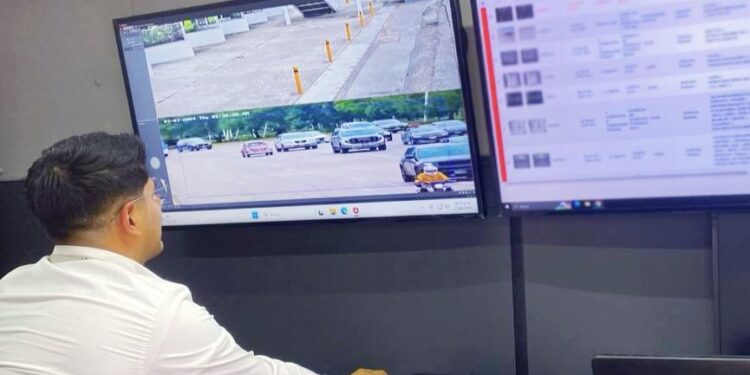 Con tecnología, Seguridad Pública fortalece vigilancia en la Vía Atlixcáyotl
