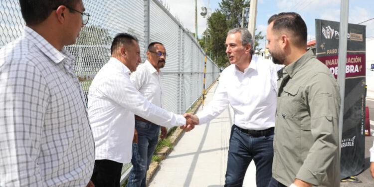 Entrega Pepe Chedraui rehabilitación vial en la Junta Auxiliar de San Baltazar Campeche