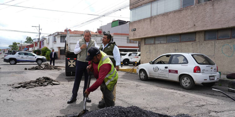 Supervisa Pepe Chedraui trabajos del programa “BacheAndo” Puebla en Villa Posadas