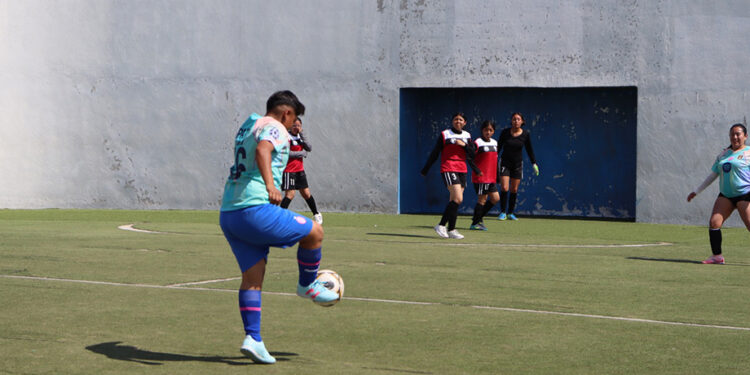 Preparan gran final de la liga municipal de Futbol en Ahuatempan