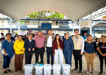 Apoya Tony Gali dignificación de espacios educativos