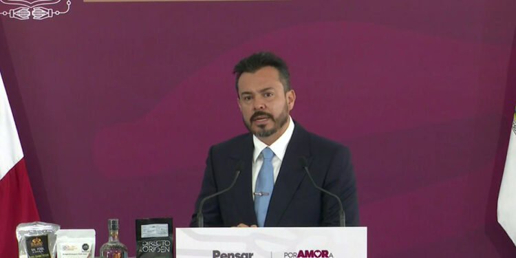 No voy a participar en busca de una candidatura por MORENA: Parra