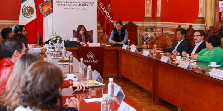 Firma Gobierno de Tlaxcala convenios con FINABIEN para impulsar autonomía económica de mujeres
