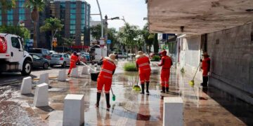 Personal de LIMPIA realiza lavado en Avenida Juárez: gobierno de Pepe Chedraui