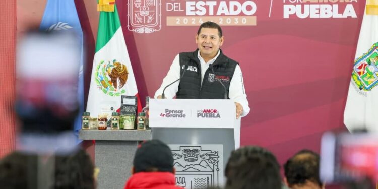 Anuncia Alejandro Armenta Mier cambios en el SEDIF y SPFA