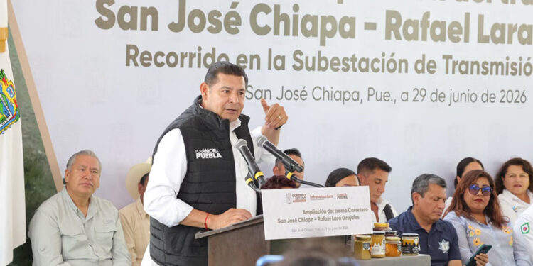 Detona conectividad carretera Gobierno Estatal en San José Chiapa