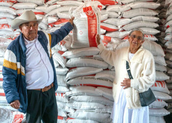 Agricultura lleva fertilizantes a más de 1.7 millones de productoras y productores de todo el país