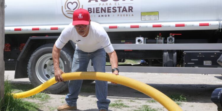 Gobierno Estatal lleva agua para el bienestar a colonias con desabasto