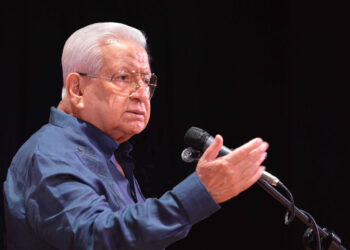 La cultura, arma fundamental para enfrentar la deshumanización del mundo: Aquiles Córdova